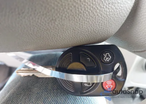 2008 Ford Escape Xlt z USA, uszkodzony, nr VIN 1FMCU93148KB10412